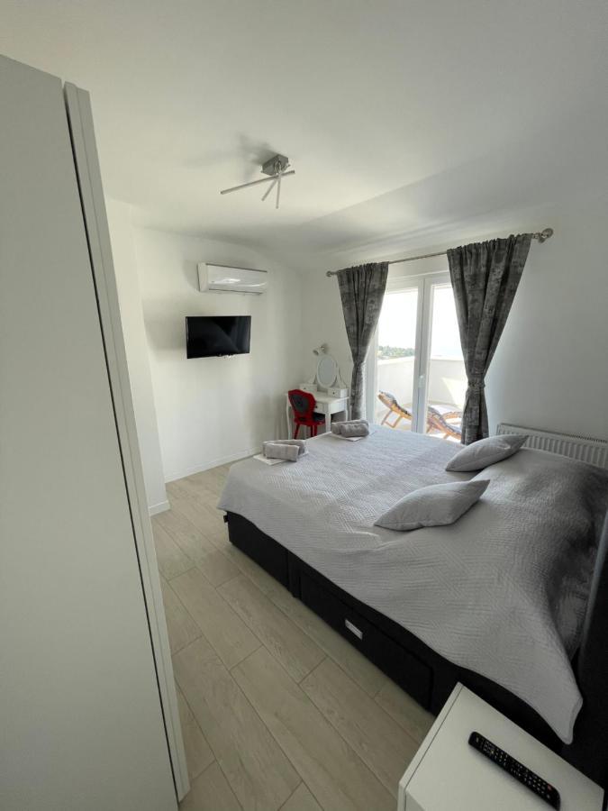 Apartman Mili Baška Voda Εξωτερικό φωτογραφία
