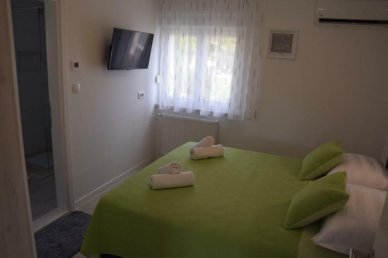 Apartman Mili Baška Voda Εξωτερικό φωτογραφία